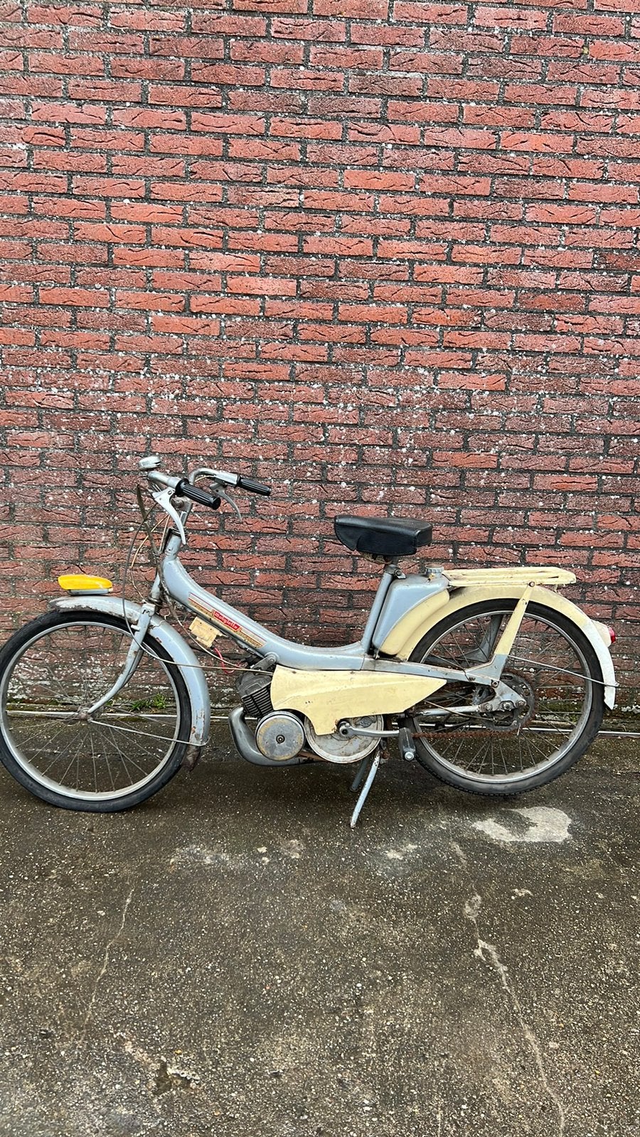 Mobylette eeg, Fietsen en Brommers, Brommers | Oldtimers, Ophalen, Overige merken