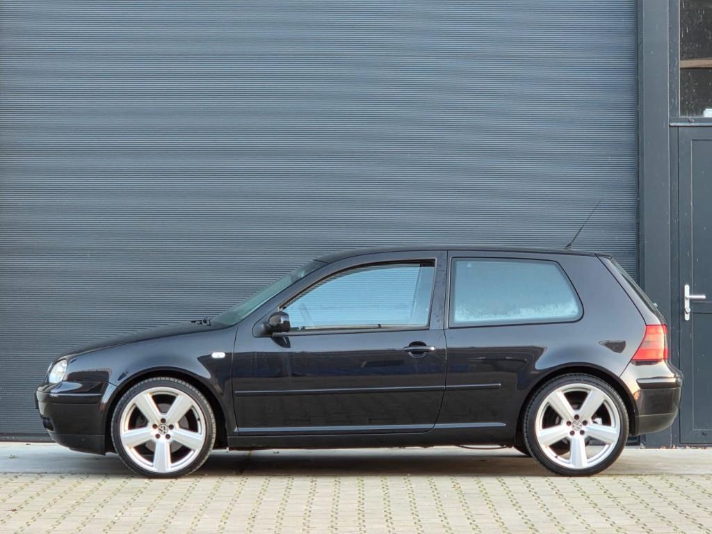 Volkswagen Golf UNIEK 2.3 V5 GTI NAP Bomvol optie's, Voorwielaandrijving, Gebruikt, Zwart, Bedrijf
