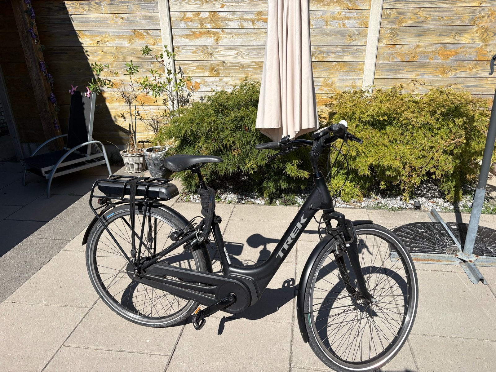 Trek elektrische fiets met Bosch middenmotor, Gebruikt, 51 tot 55 cm, 50 km per accu of meer, Ophalen