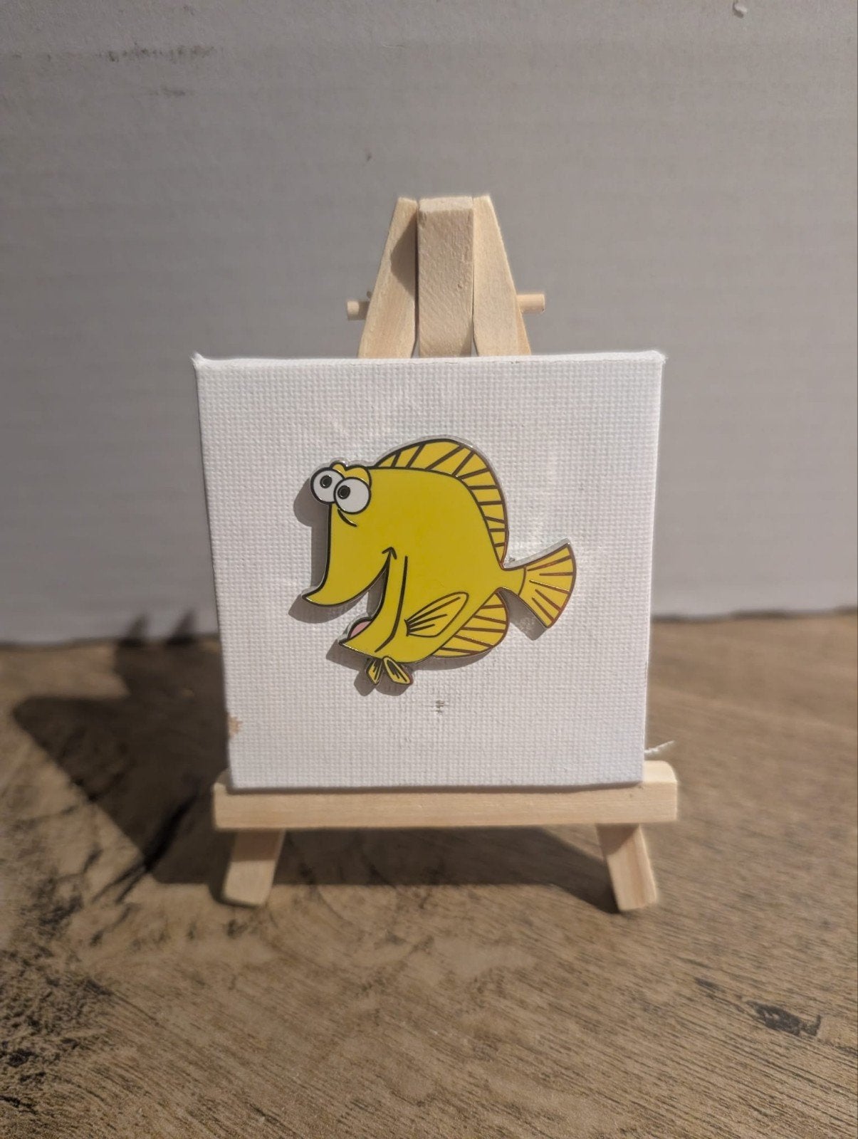 Disney Loungefly Finding Nemo Pin, Verzamelen, Ophalen of Verzenden, Overige figuren, Zo goed als nieuw, Beeldje of Figuurtje