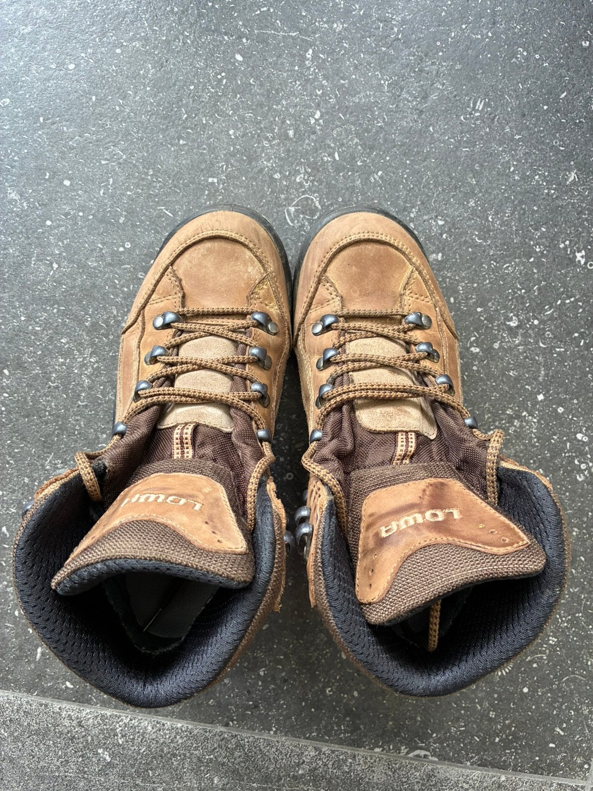 Lowa hoge bruine wandel/bergschoenen maat 37,5, Ophalen of Verzenden, Zo goed als nieuw, Schoenen