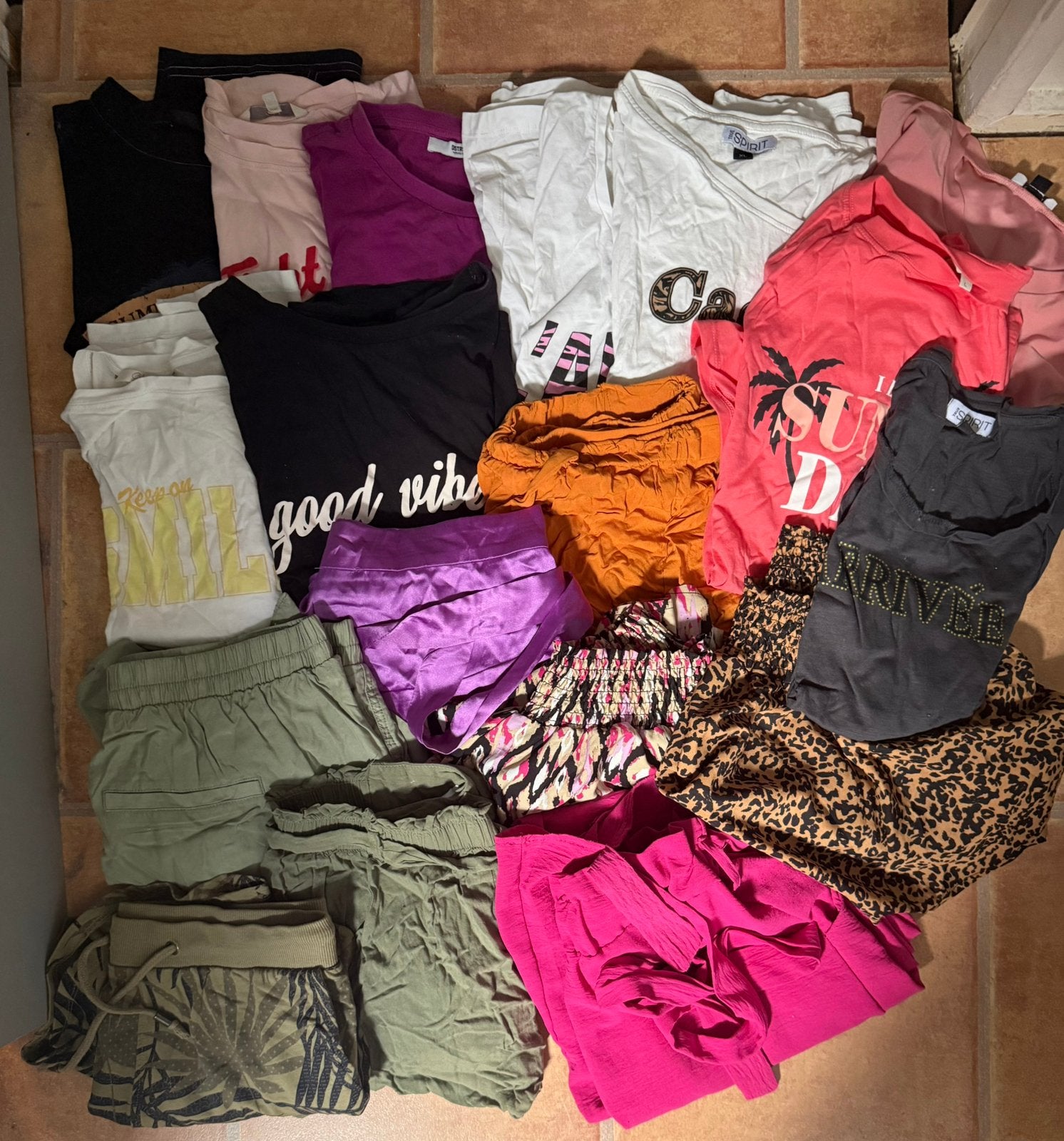 2 zakken dames zomerkleding, Kleding | Dames, Ophalen, Zo goed als nieuw, Maat 38/40 (M)