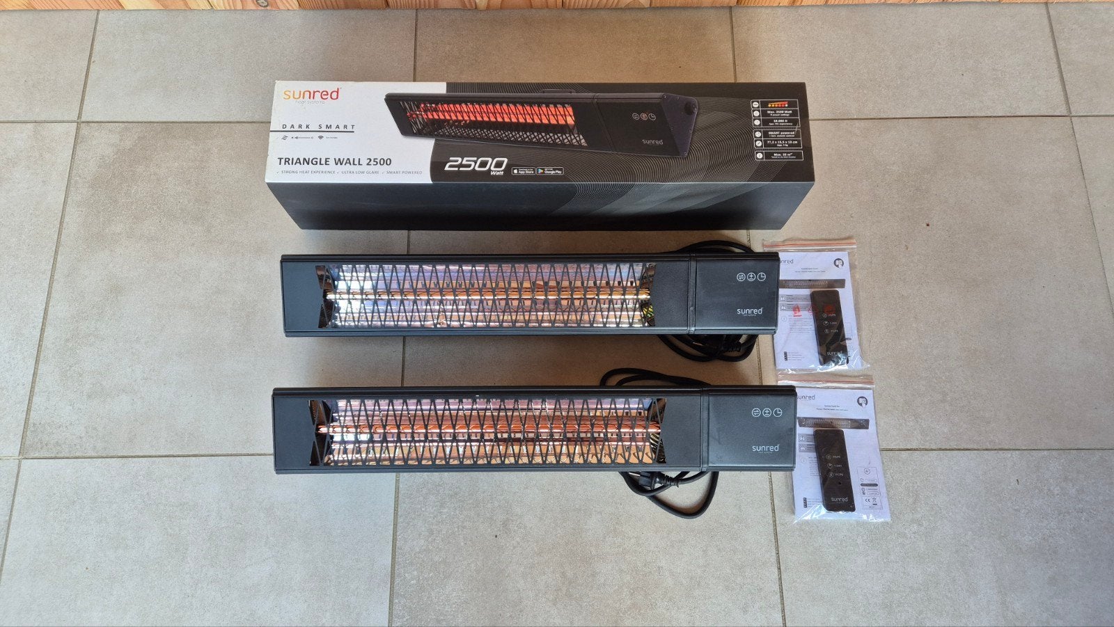 Sunred Heater Triangle Dark SMART Wandmodel Zwart 2500 Watt, Nieuw, Waterbestendig, Wand, Ophalen