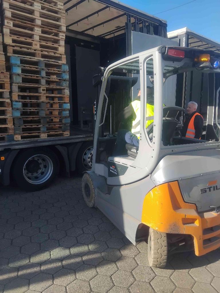 Pallets 1,10 x 1,10 m, Ophalen of Verzenden