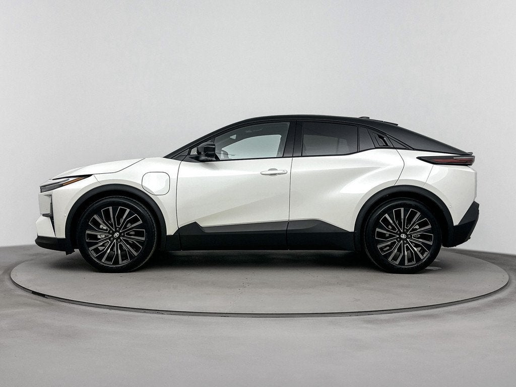 Toyota C-HR+ Executive AWD 77 kWh | Apple Carplay & Android, Auto's, Toyota, Automaat, 12 maanden, Stof, Wit