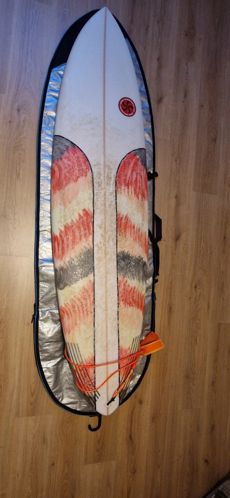 7´2´´ full & cas handshaped by Somo, Watersport en Boten, Ophalen, Zo goed als nieuw, Overige typen, Met vinnen