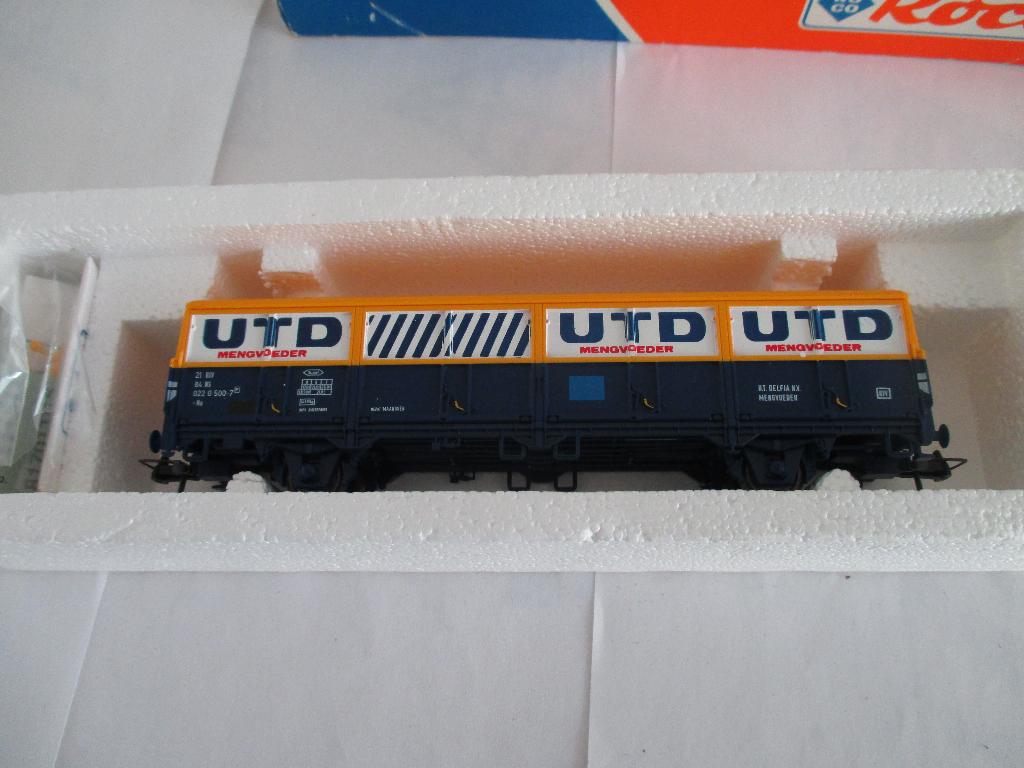 ROCO 46339 gesloten goederenwagon, Hobby en Vrije tijd, Verzenden, Gelijkstroom, Wagon, Roco