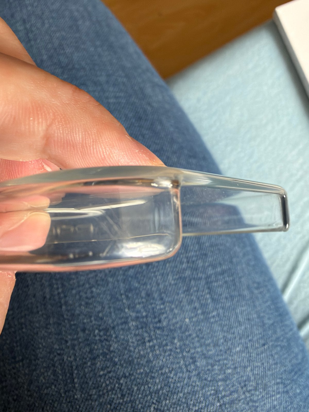 Apple iPhone 16 Pro Clear Case met MagSafe - Lichte schade, Kunststof, IPhone 16 Pro, Gebruikt, MagSafe
