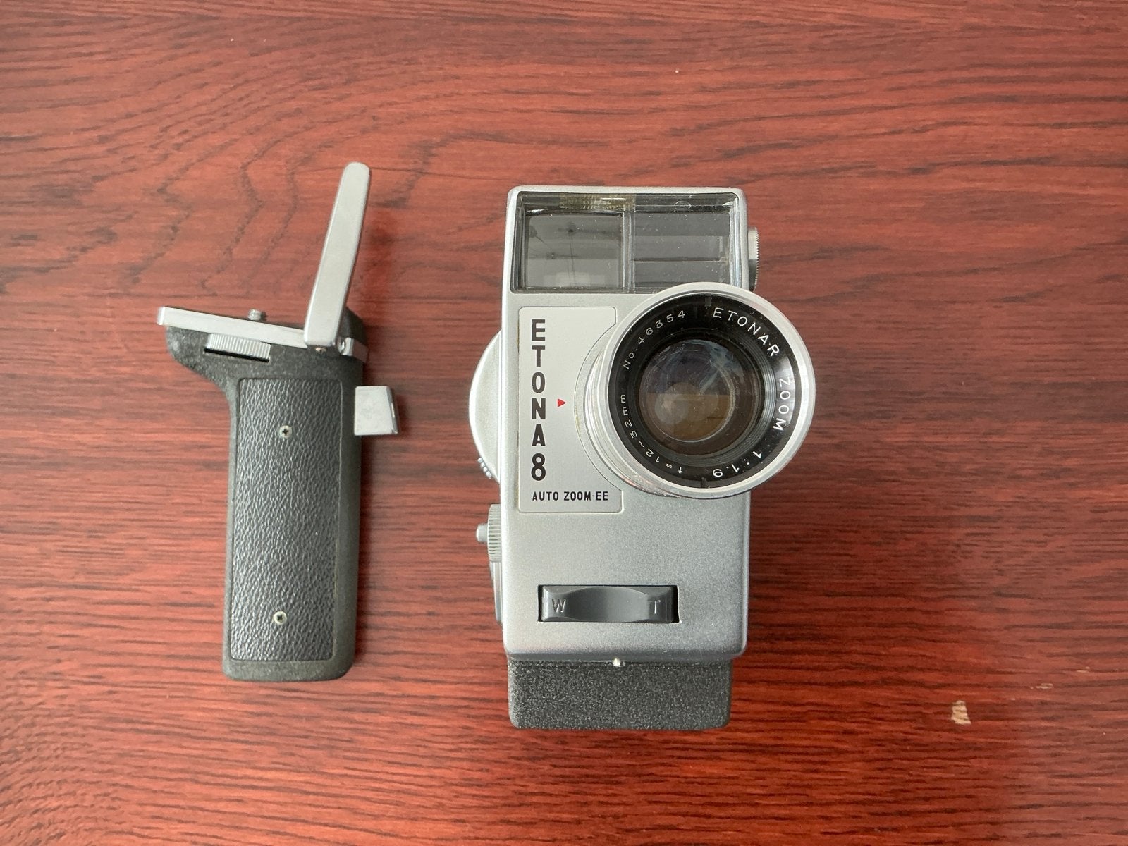 Vintage Etona 8 Auto Zoom EE 8mm filmcamera met tas, Audio, Tv en Foto, Videocamera's Analoog, Ophalen of Verzenden, 8mm, Camera
