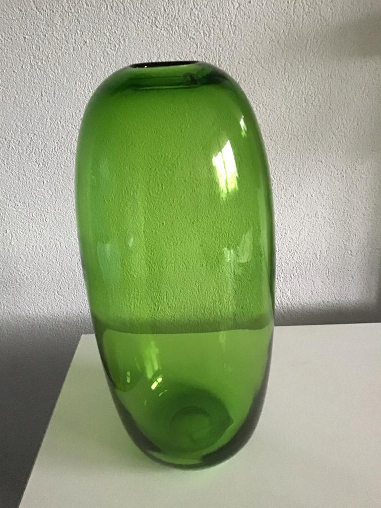 IKEA Stockholm vaas mooie kleur groen, Nieuw, Ophalen of Verzenden, Glas, Minder dan 50 cm