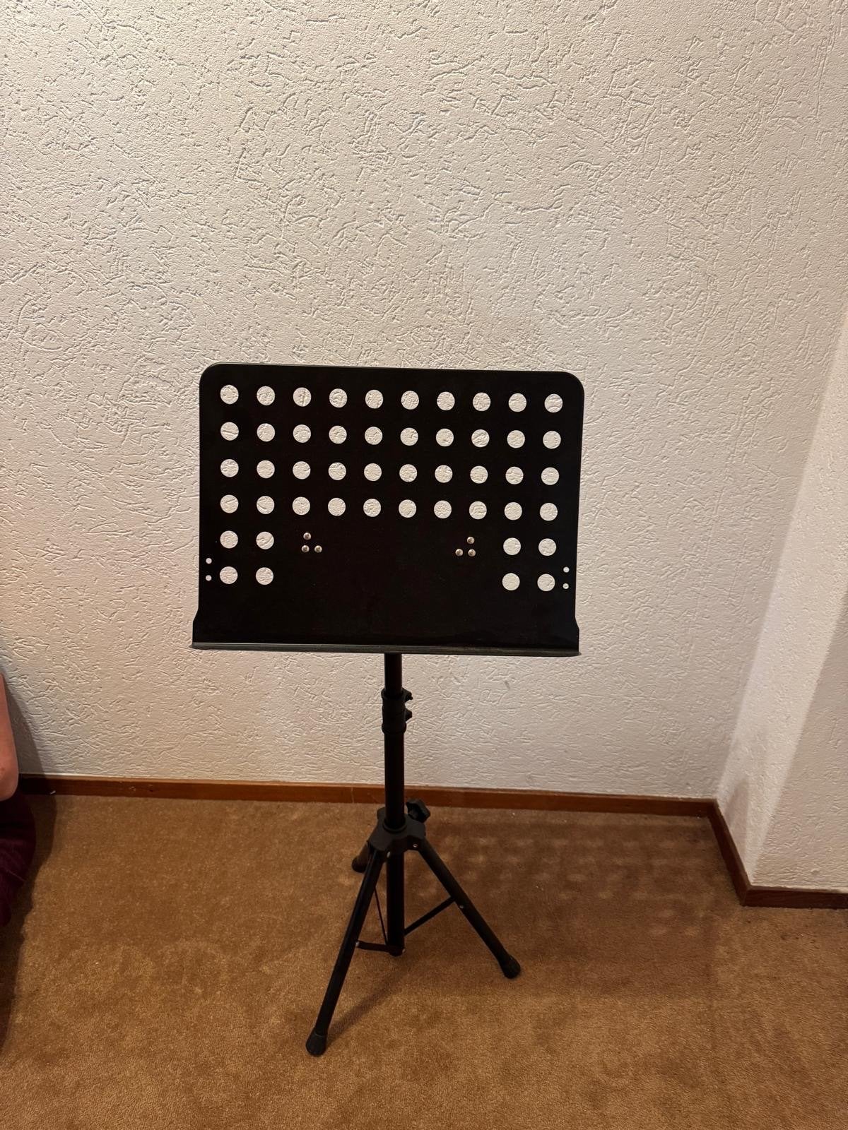 Zwarte in hoogte verstelbare lessenaar, Ophalen of Verzenden, Gebruikt, Muziekstandaard, Overige instrumenten