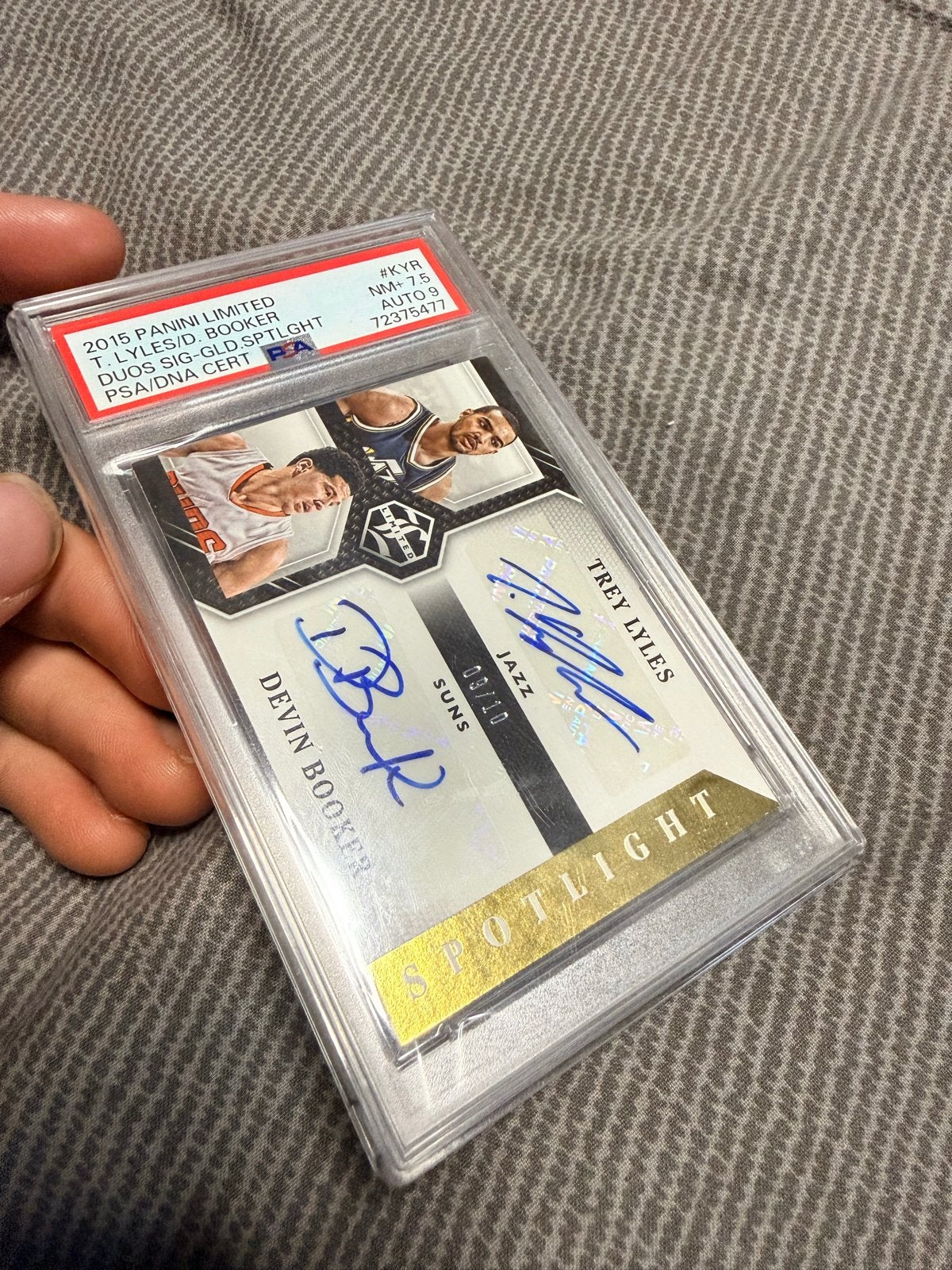 2015 Panini Limited Devin Booker Trey Lyles Dual Auto PSA 7., Verzamelen, Verzenden, Zo goed als nieuw, Overige sporten, Spelerskaart