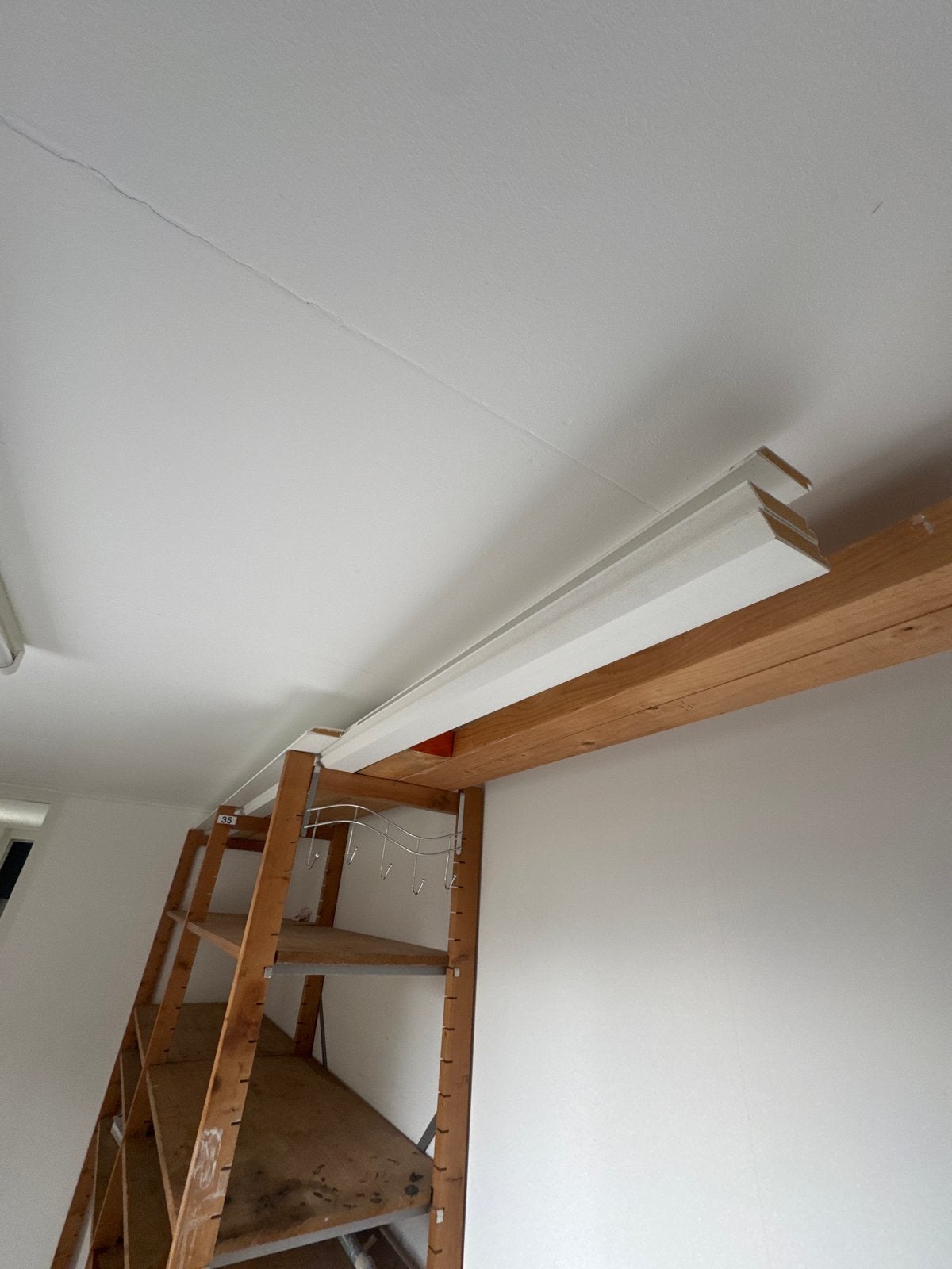 Witte klassieke plinten (3 hele, 2 halve), Gebruikt, Ophalen of Verzenden, Mdf, 200 tot 250 cm