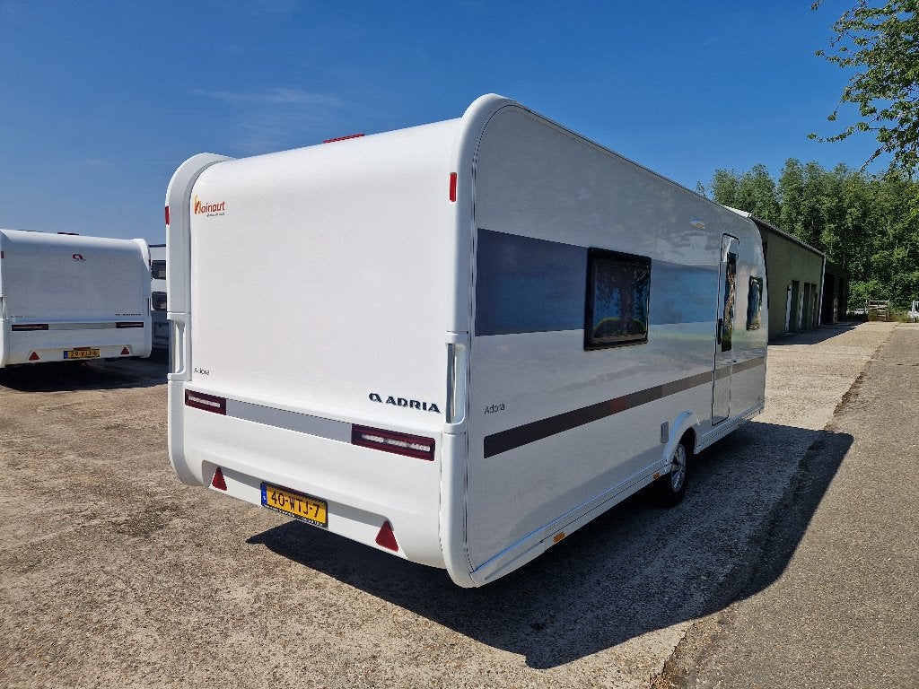Adria Adora 572 UT, Mover Enkele bedden Voortent 28950,- !, Bedrijf, Adria, Info@adria.nl, 5 tot 6 meter