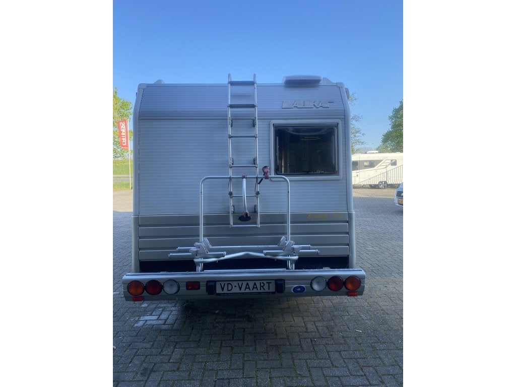 Laika Ecovip 7 R Zonnepaneel omvormer MaxVan, Afzuigkap, Reservewiel, Fiat, Treinzit