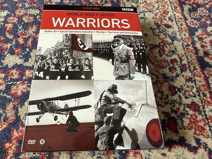 World War ll Series. Warriors. Waffen SS en The SAS., Vanaf 12 jaar, Ophalen of Verzenden, Zo goed als nieuw, Oorlog of Misdaad