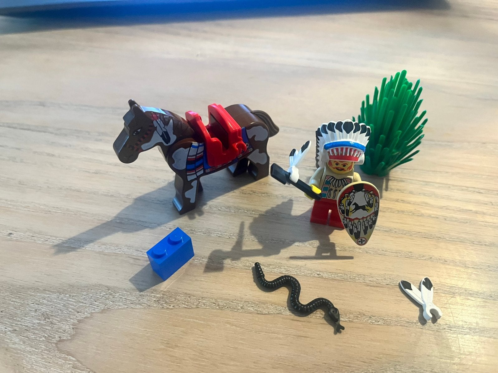 Lego 6709 Tribal Chief zonder boekje, Gebruikt, Lego, Ophalen of Verzenden, Inclusief minifiguren