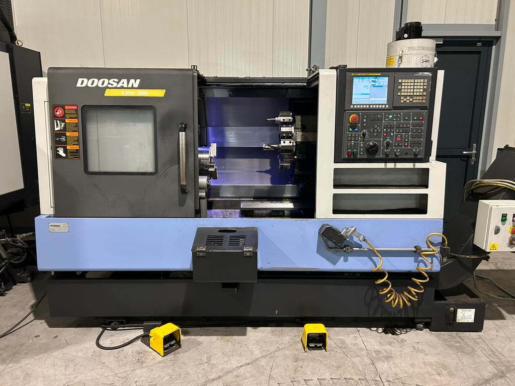 Doosan Lynx 300 CNC Draaibank, Doe-het-zelf en Verbouw, Draaibanken, Ophalen, Metaaldraaibank, Computergestuurd (Cnc), Gebruikt