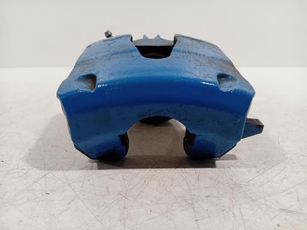 Remklauw rechts voor Volkswagen Polo, Onderdelen@venauto.nl, Van der Ven Autorecycling B.V., Gebruikt, Ettenseweg 76, 4706 PB Roosendaal, The Netherlands