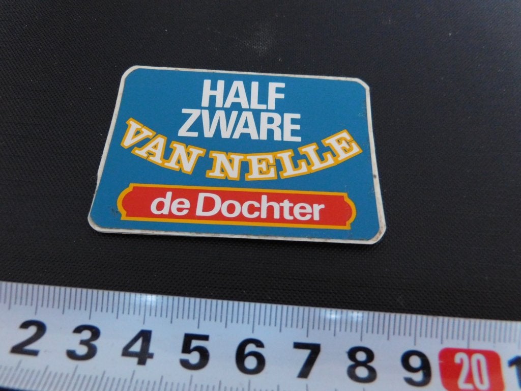 sticker half Zware VAN NELLE  de Dochter  Shag *, Ophalen, Zo goed als nieuw