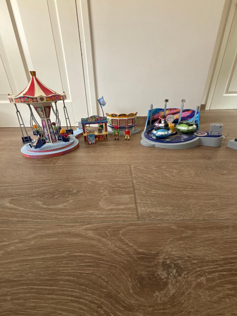 Playmobil Kermis Attracties: Zweefmolen & Botsauto's, Ophalen of Verzenden, Gebruikt, Complete set