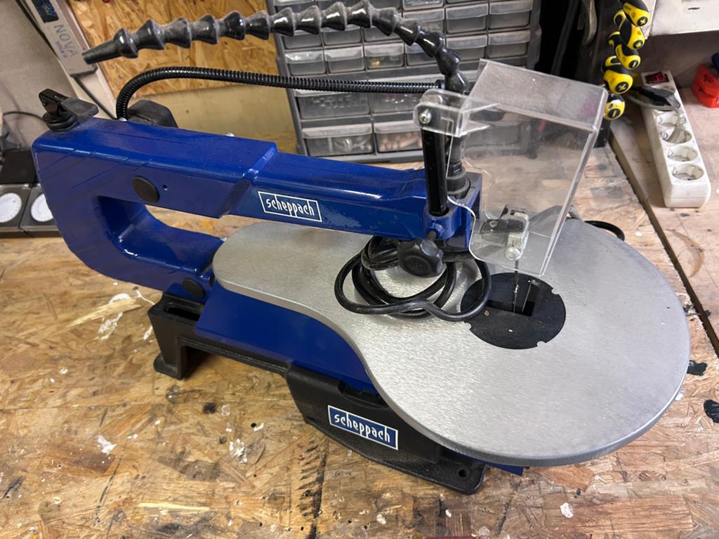 Scheppach figuurzaag, Doe-het-zelf en Verbouw, Gereedschap | Zaagmachines, Ophalen, Zo goed als nieuw, 30 tot 70 mm, Figuurzaag