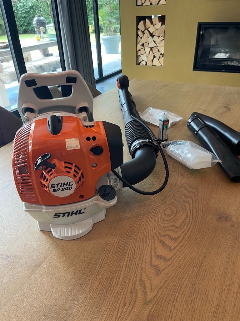 NIEUW: Stihl BR 200 Benzine Bladblazer + 2 jaar garantie!, Ophalen, Stihl, Benzine, Ruggedragen