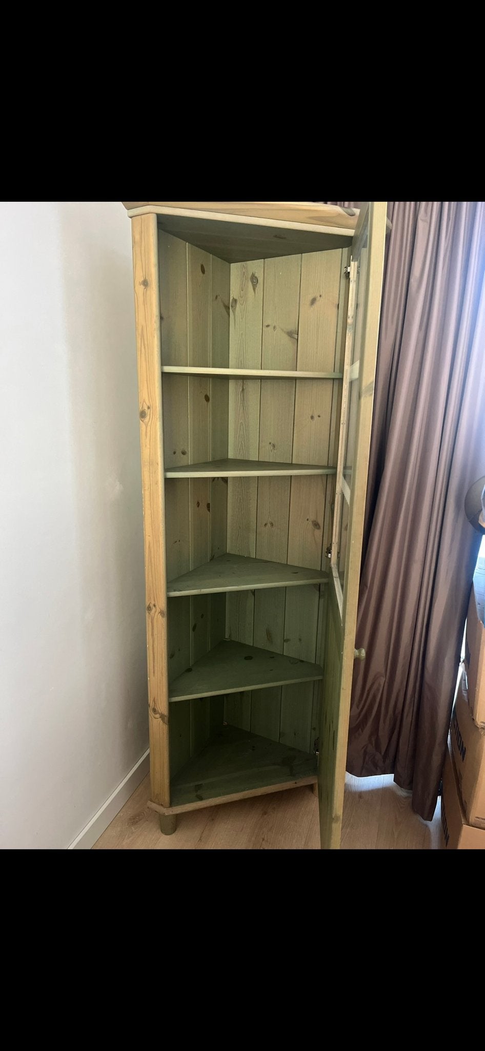 Houten hoekkast met glazen deur, Ophalen, Gebruikt, 50 tot 100 cm, 25 tot 50 cm