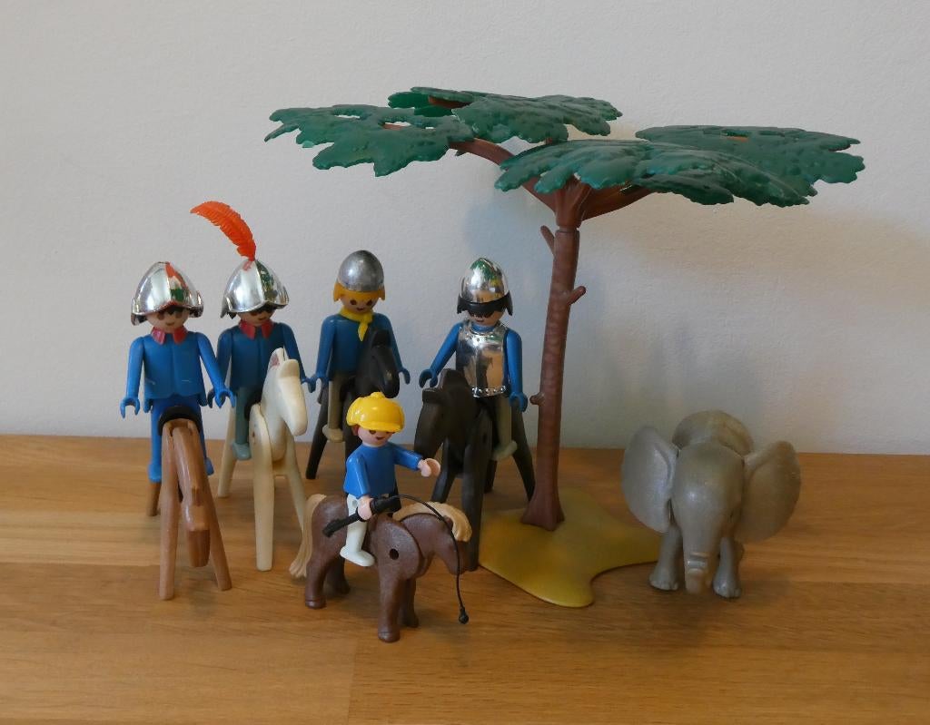 Playmobil woestijn met boom, ruiters en olifant, Ophalen of Verzenden, Gebruikt, Complete set