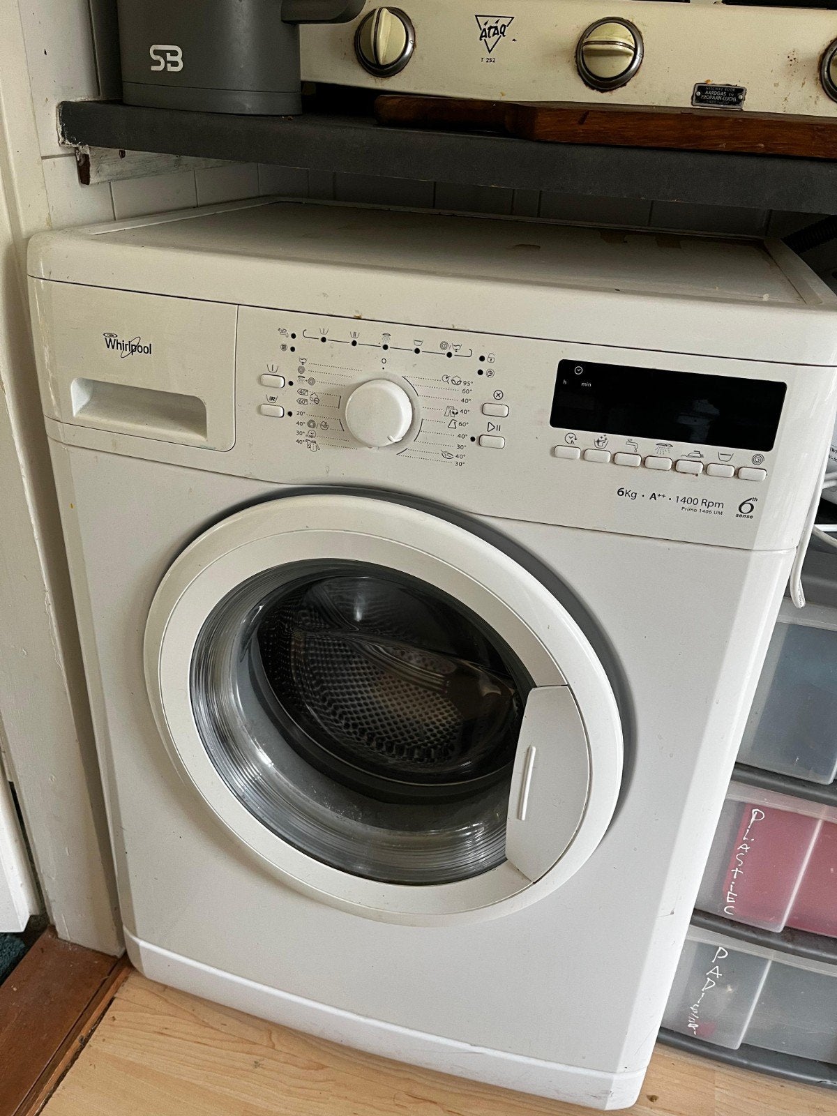 Whirlpool wasmachine, Witgoed en Apparatuur, Wasmachines, Zo goed als nieuw, Voorlader, 6 tot 8 kg, 85 tot 90 cm, 1200 tot 1600 toeren