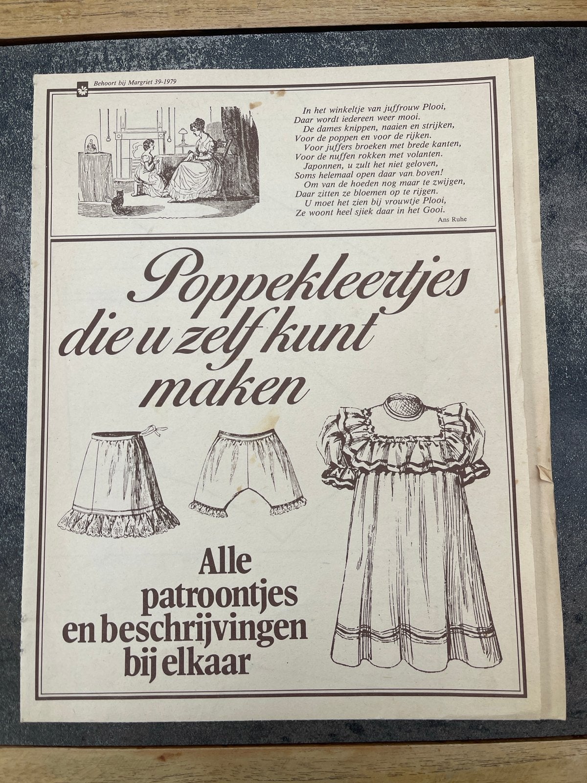 Vintage Poppenkleertjes Patroon uit Margriet 1979, Overige merken, Kind, Ophalen of Verzenden, Overige typen