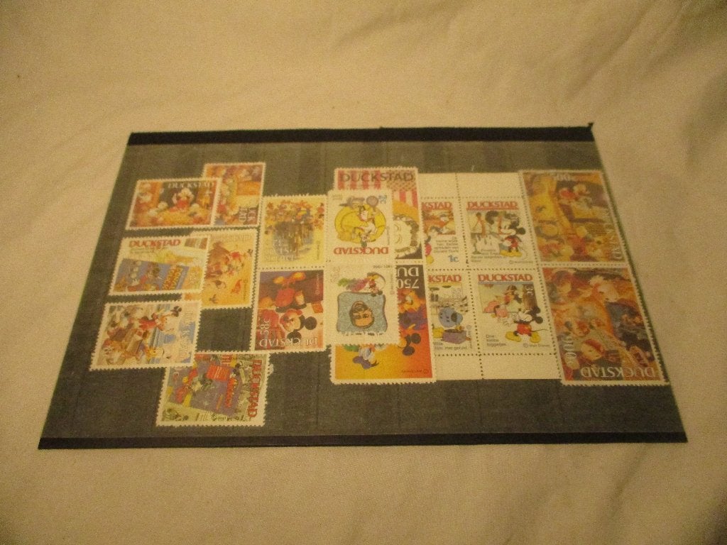 Duckstad postzegels Walt Disney, Ophalen of Verzenden, Overige figuren, Beeldje of Figuurtje