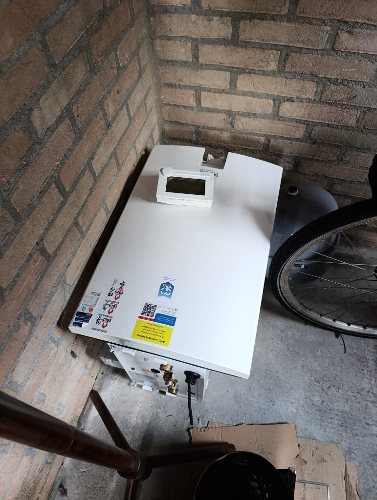 Remeha Avanta 28C CW4 CV-ketel (2014) + 18L Expansievat, Ophalen, 30 tot 80 cm, Gebruikt, Cv-ketel of Combi-ketel