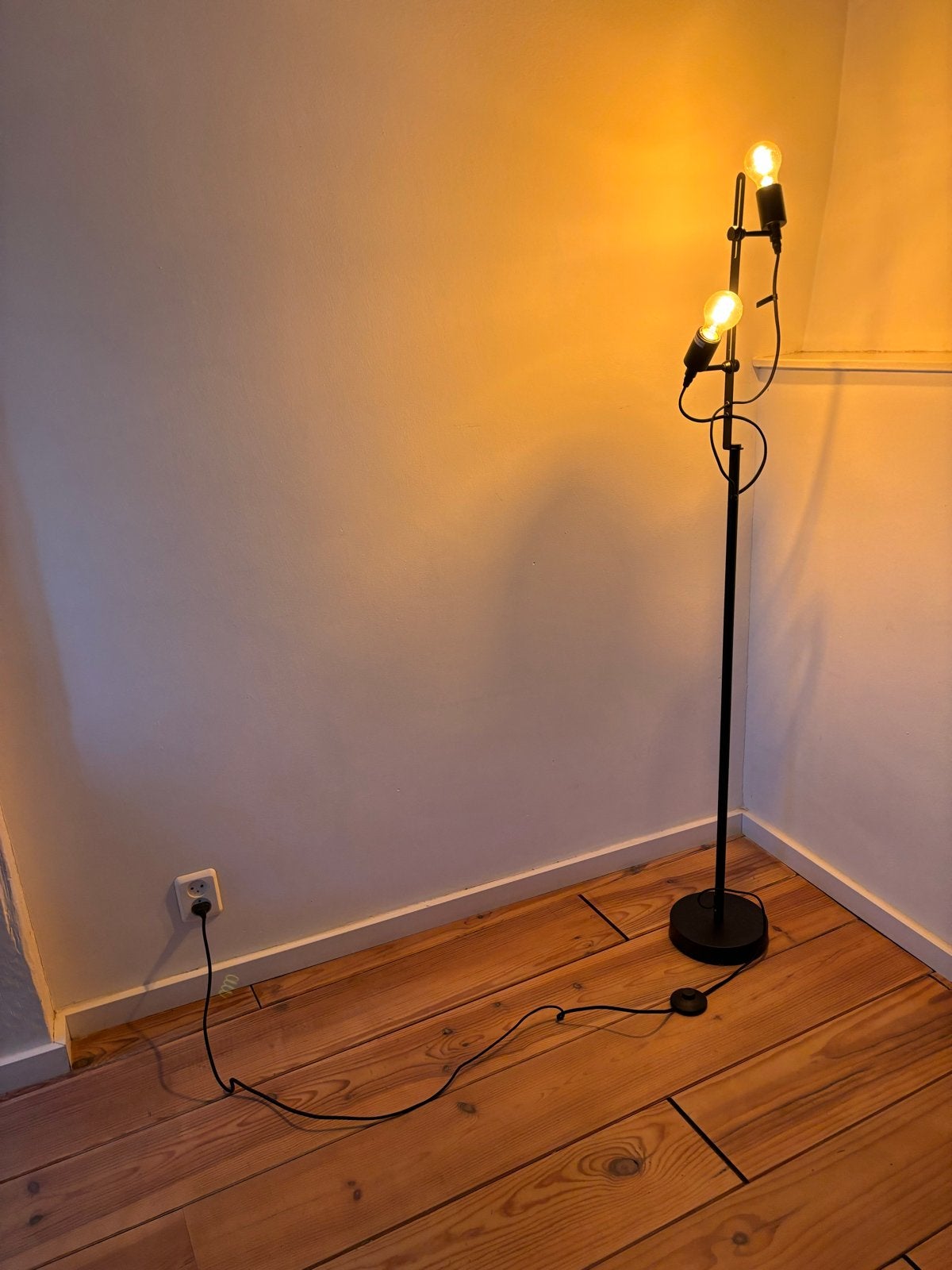 IT'S ABOUT RoMi Citylights Vloerlamp Zwart met 2 Edison Lamp, Ophalen, Zo goed als nieuw, Metaal, 150 tot 200 cm