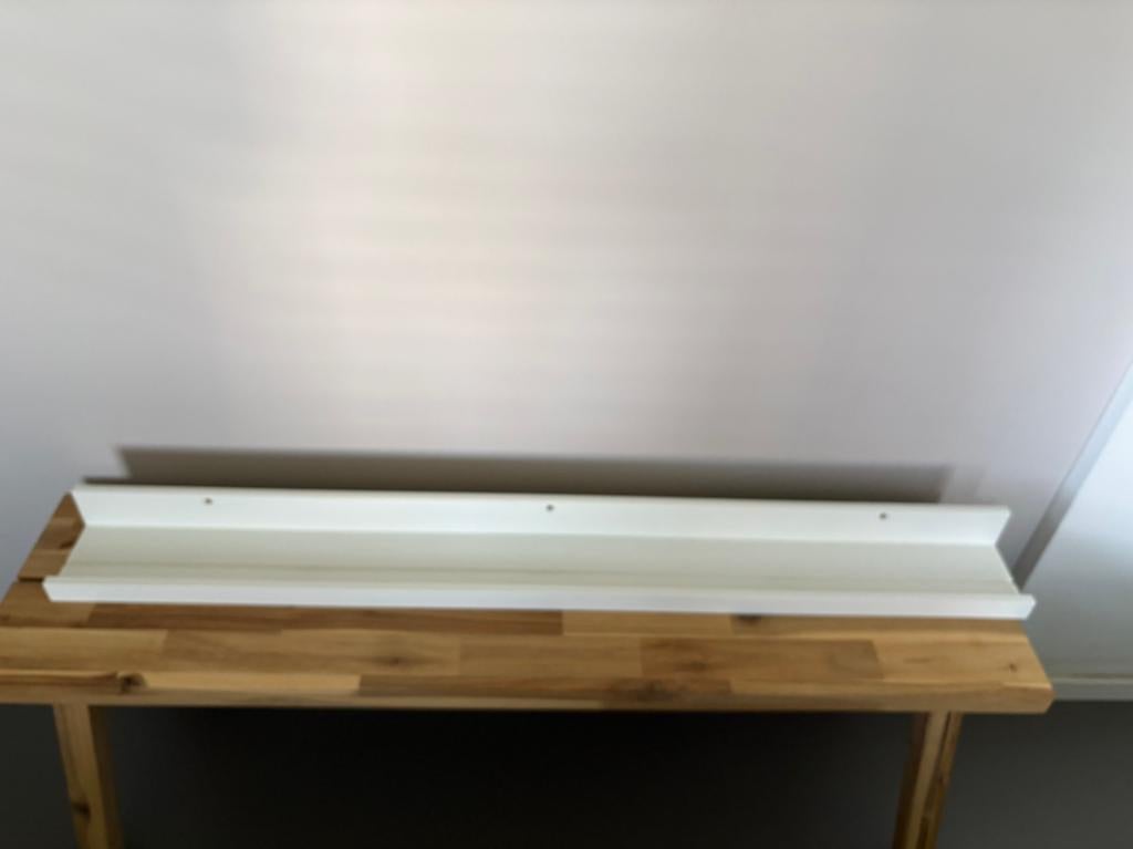 Ikea schilderijenplank incl. 4 Ribba fotolijsten, Ophalen, Zo goed als nieuw