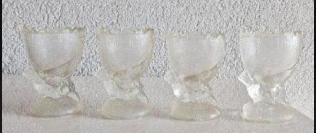 Set van 4 glazen eierdopjes met kip design, Glas of Glazen, Ophalen of Verzenden, Overige stijlen, Glas