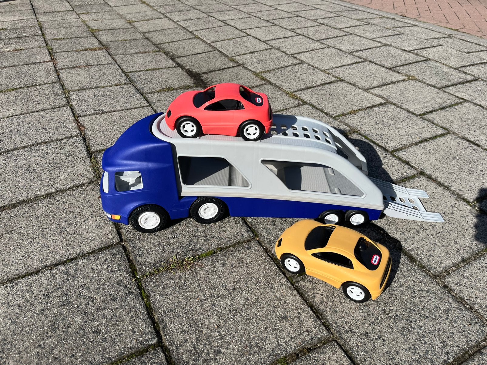 Little Tikes vrachtwagen + 2 auto’s, Kinderen en Baby's, Ophalen, Zo goed als nieuw