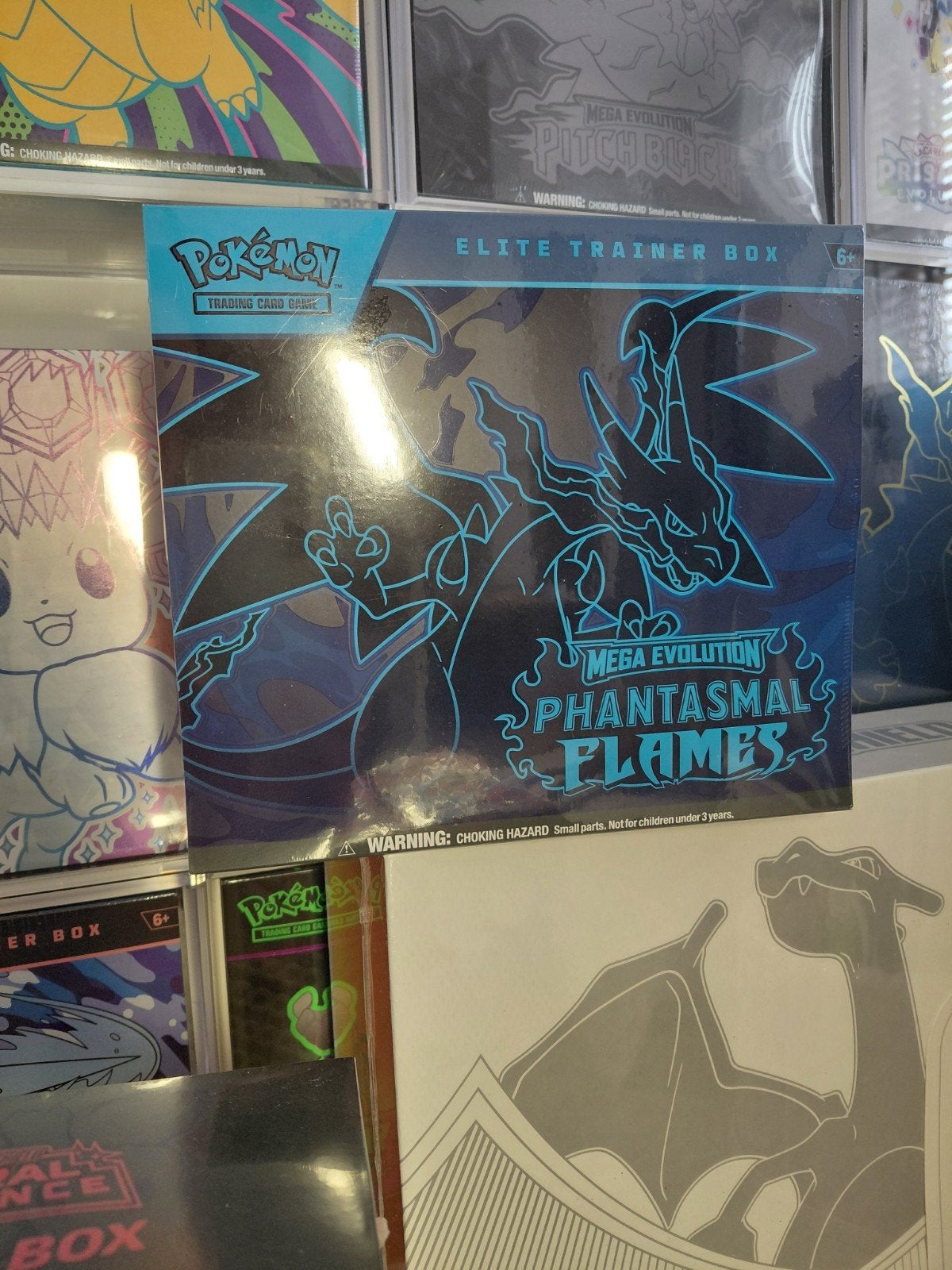 Pokémon phantasmal flames elite trainer box, Ophalen of Verzenden, Nieuw, Boosterbox, Foil