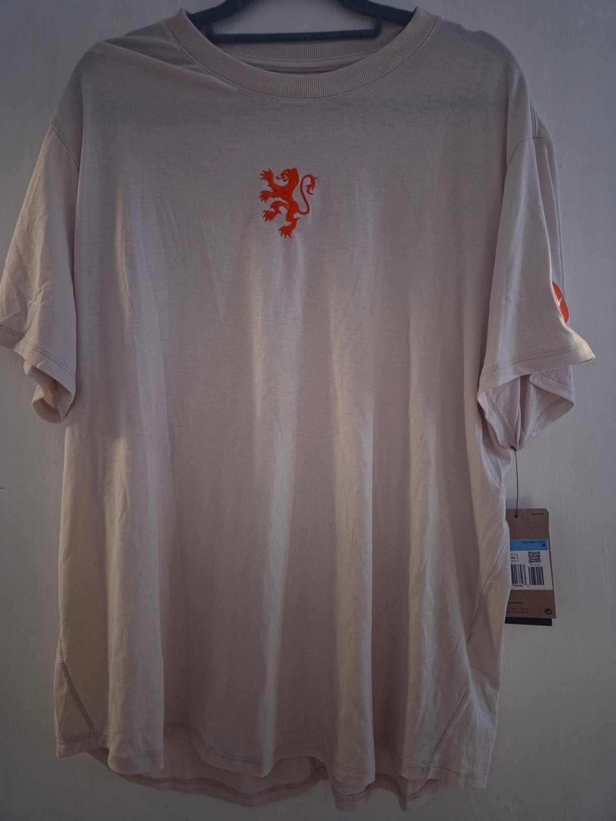 Nike Oranje Leeuwinnen T-shirt Maat M Nieuw, Kleding | Dames, Maat 38/40 (M), Beige, Nike, Nieuw