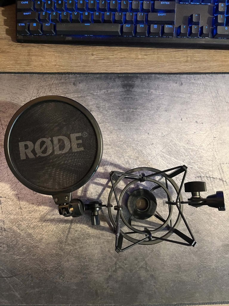 Foto 12 van Rode NT1 5th Gen, Focusrite Scarlett Solo