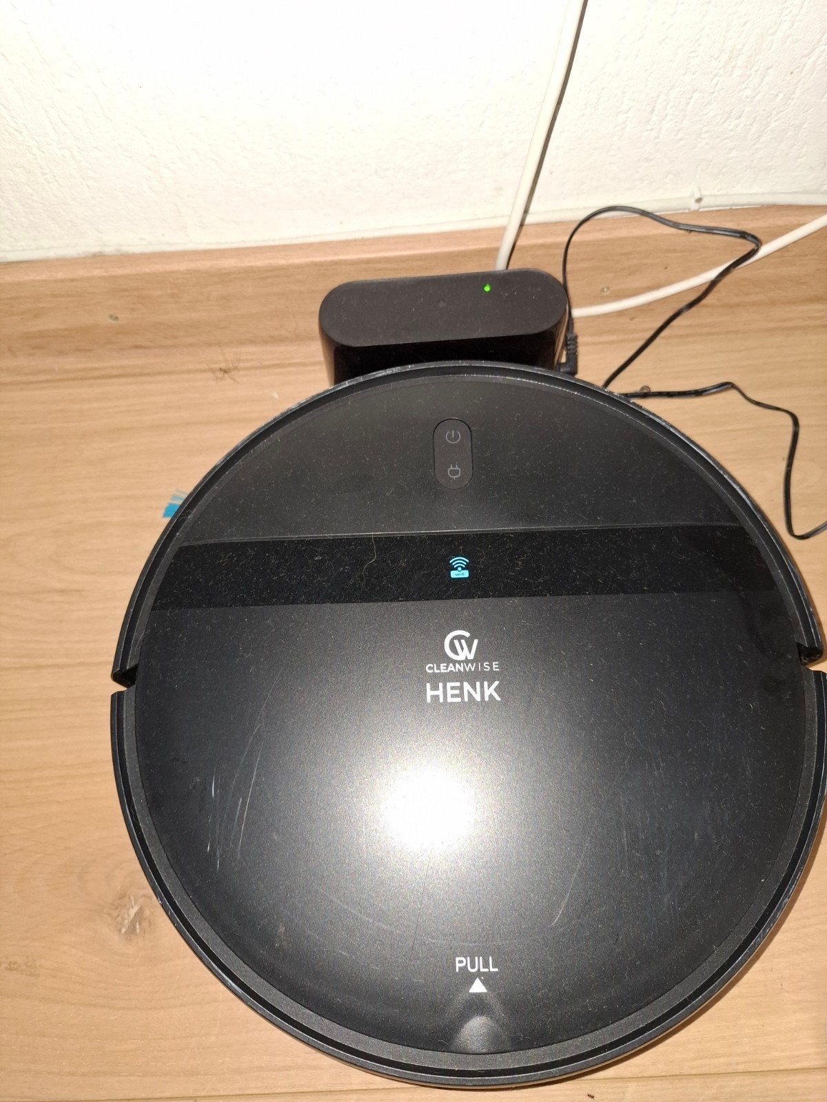 Robot stofzuiger en dweil type Henk, Witgoed en Apparatuur, Ophalen, Zo goed als nieuw, Bedienbaar via app, Robotstofzuiger