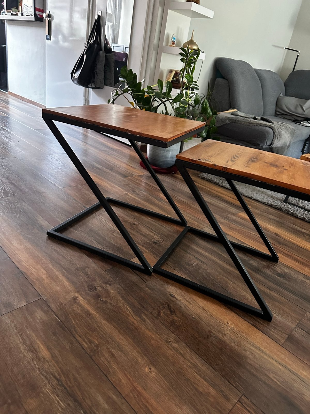 Set van 2 industriële bijzettafels - hout en metaal, Huis en Inrichting, Tafels | Bijzettafels, Ophalen, Minder dan 45 cm, Gebruikt