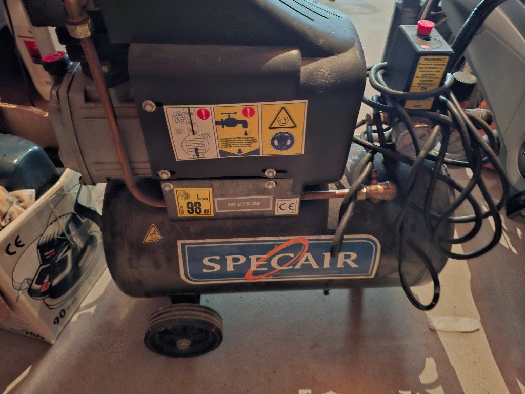 Mobiele compressor, Ophalen, 6 tot 10 bar, Zo goed als nieuw, Minder dan 200 liter/min