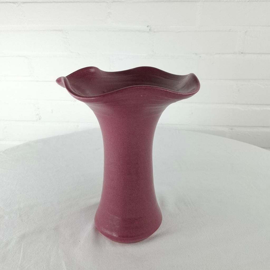 Vintage vaas lila roze bordeaux keramiek jaren 70 schulprand, Antiek en Kunst, Ophalen of Verzenden
