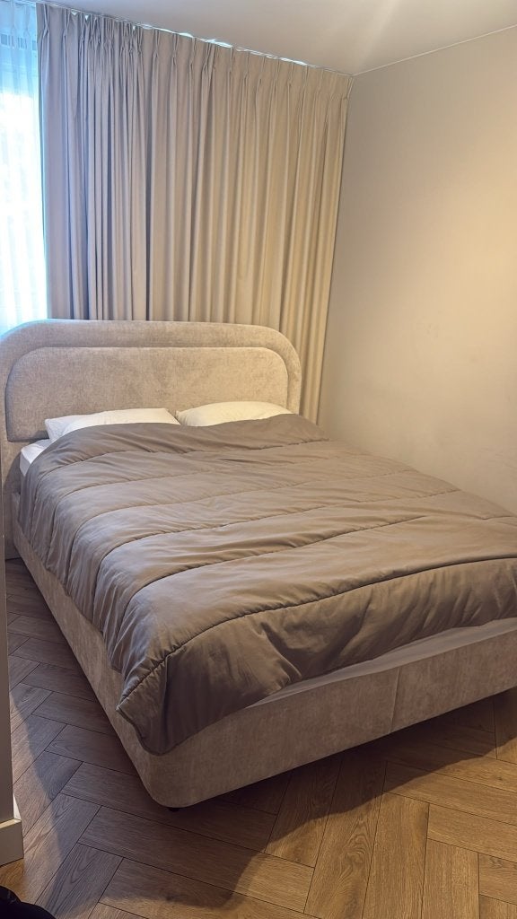 Prachtig beige velvet bed met opbergruimte, Ophalen, Beige, Tweepersoons, Zo goed als nieuw