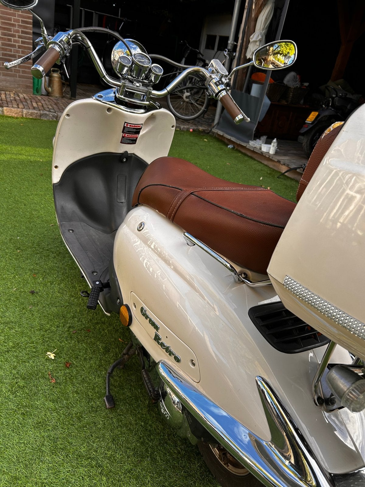 Grande Retro Scooter - Crème/Bruin, Inclusief Topkoffer, Gebruikt, Benzine, Ophalen, Overige merken