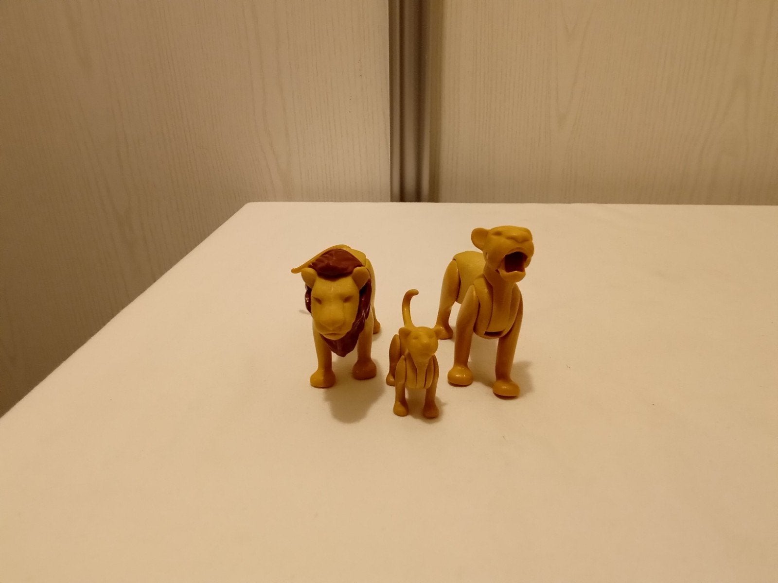 Playmobil leeuwen familie vintage

verzendkosten voor de kop, Ophalen of Verzenden, Gebruikt, Losse onderdelen, Figuren