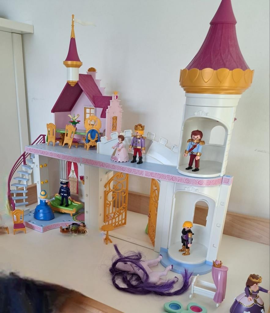 Thema prinsen en prinsessen/ sprookjes, Kinderen en Baby's, Speelgoed | Poppenhuizen, Poppenhuis, Ophalen of Verzenden