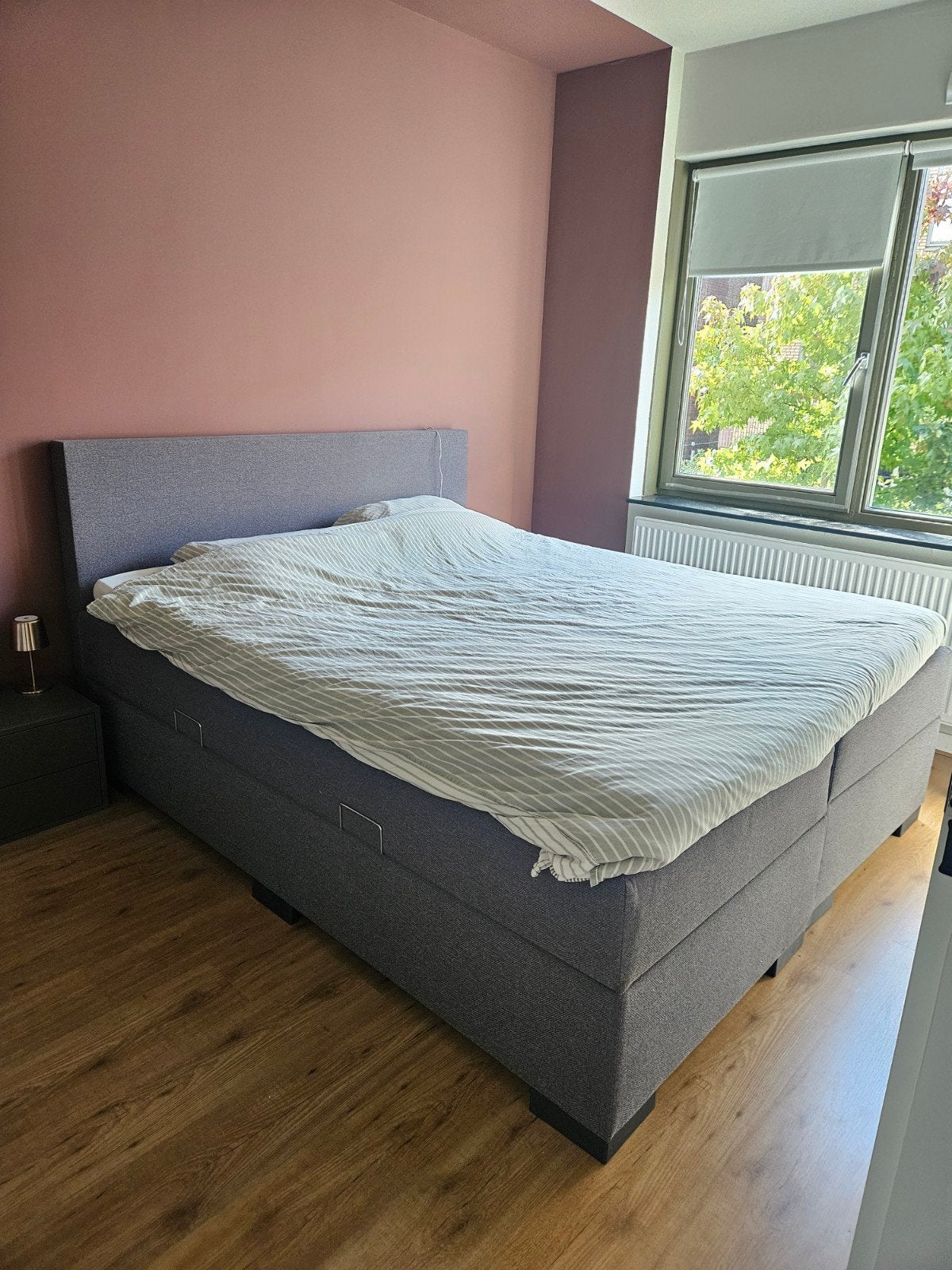 Tweepersoons boxspring met opbergruimte en matras, Ophalen, Tweepersoons, Zo goed als nieuw, 200 cm