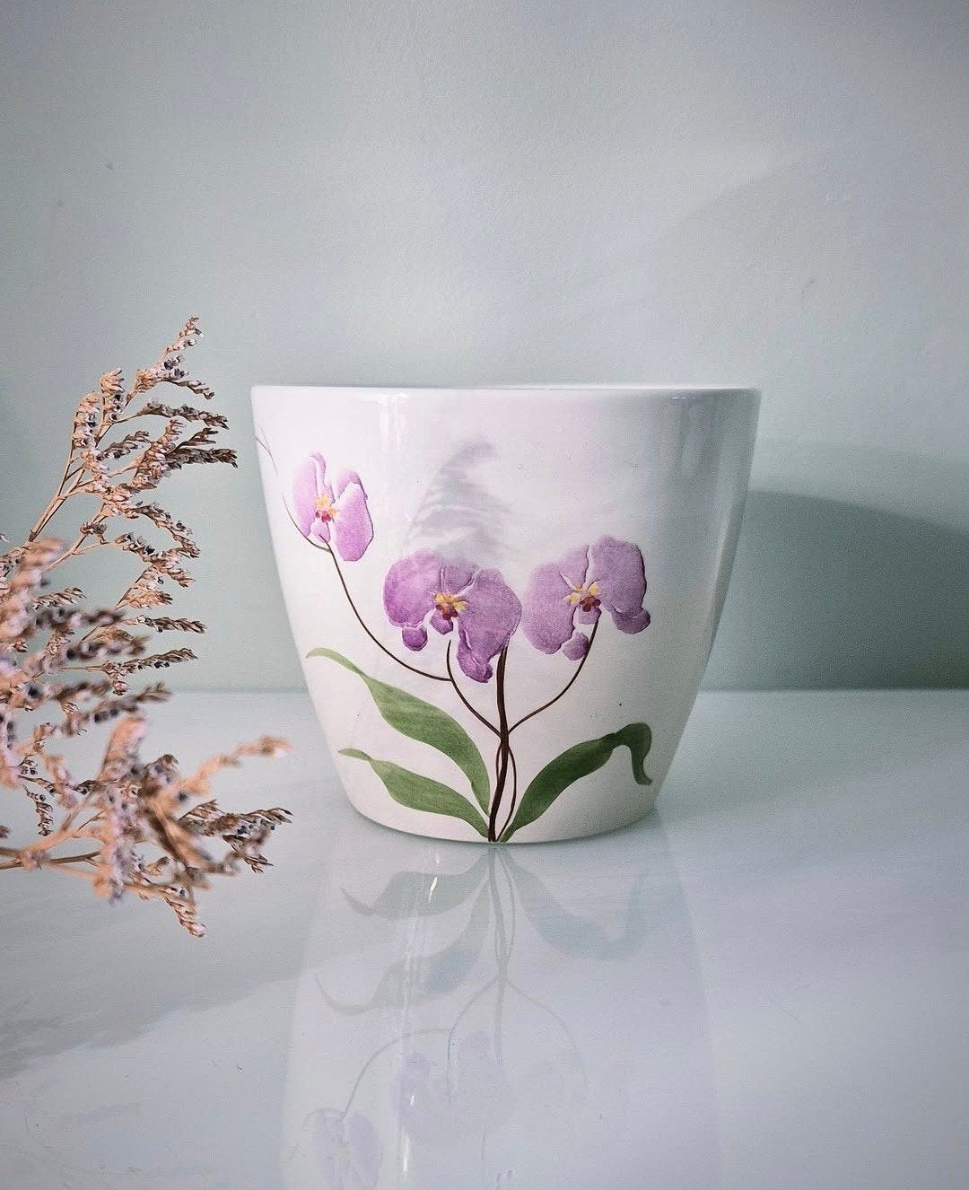 Bloempot met handgeschilderde bloemmotieven, Gebruikt, Balkon, Rond, Ophalen of Verzenden